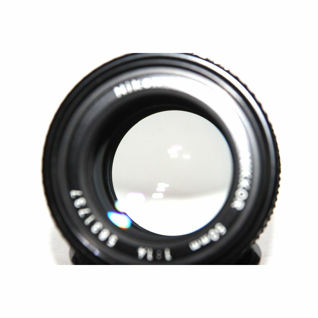 Nikon(ニコン)の【美品】Nikon Ai-S NIKKOR 50mm F1.4 5831737 スマホ/家電/カメラのカメラ(レンズ(単焦点))の商品写真