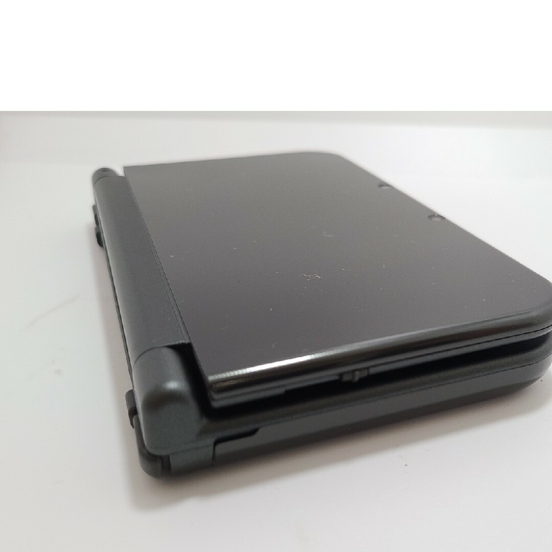 ニンテンドー3DS(ニンテンドー3DS)のNewニンテンドー3DS LL メタリックブラック エンタメ/ホビーのゲームソフト/ゲーム機本体(携帯用ゲーム機本体)の商品写真