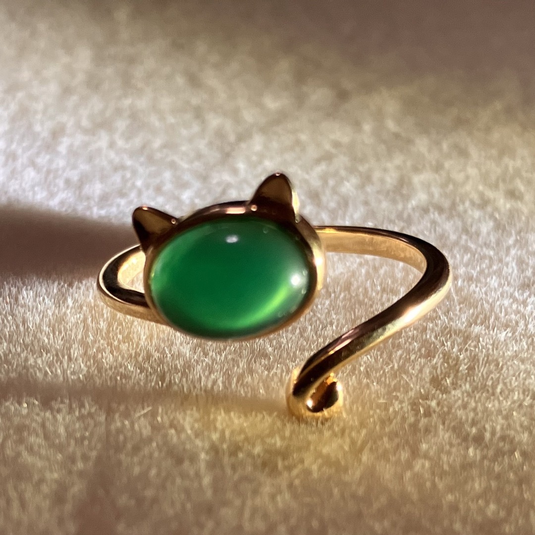 天然石 グリーンオニキス 猫リング ハンドメイド b レディースのアクセサリー(リング(指輪))の商品写真