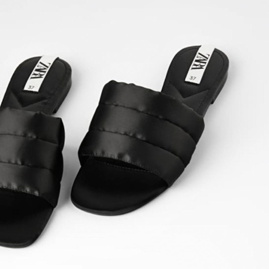 ZARA パデットサンダル 36 | フリマアプリ ラクマ ZARA パデットサンダル 36 | フリマアプリ ラクマ