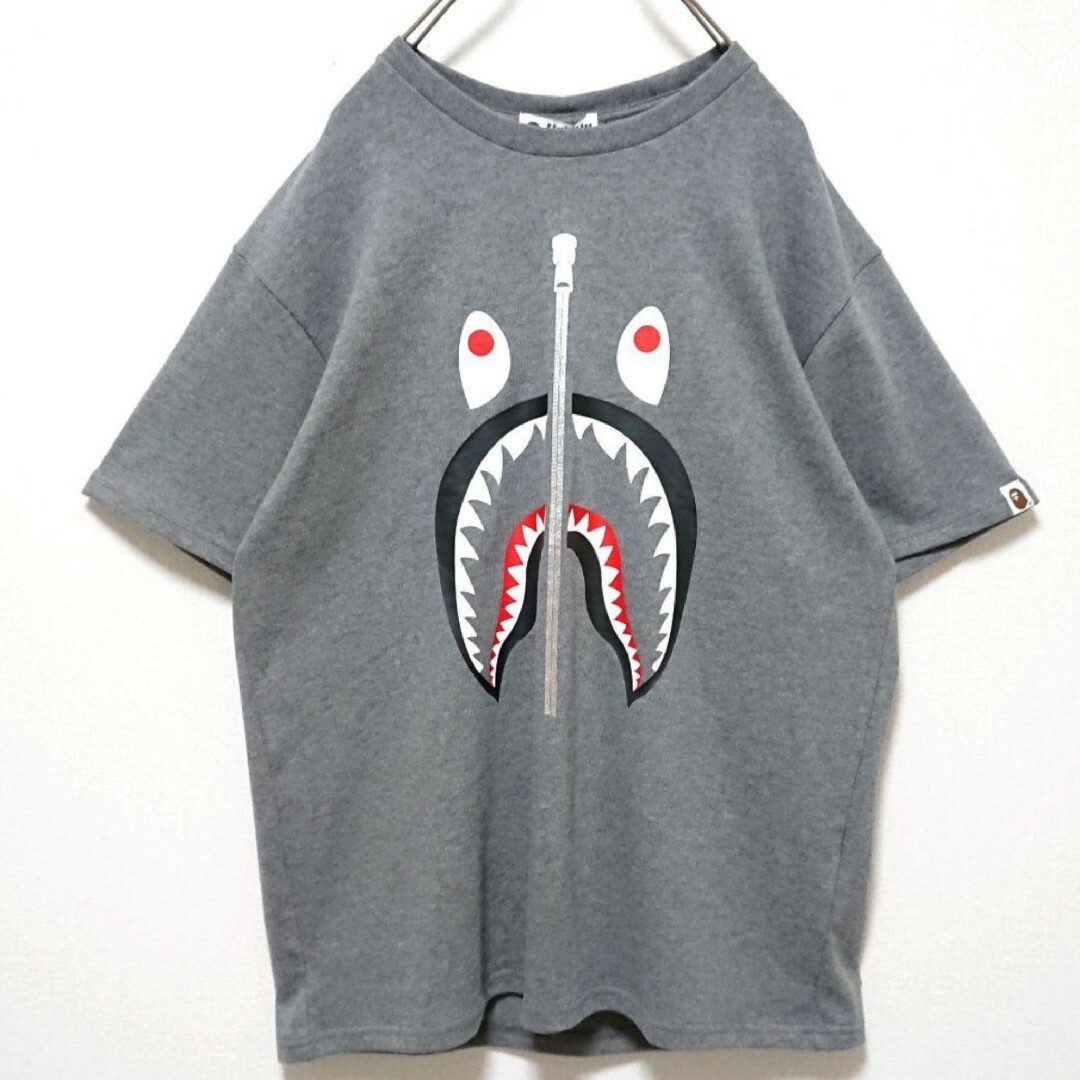 A BATHING APE(アベイシングエイプ)の美品 アベイシングエイプ フロント シャーク プリント 半袖 Tシャツ メンズのトップス(Tシャツ/カットソー(半袖/袖なし))の商品写真