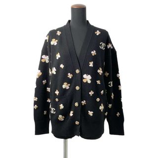 CHANEL - シャネル カーディガン 花柄 ロゴ ココマーク カシミヤ レディースサイズ36 P77000 CHANEL 黒