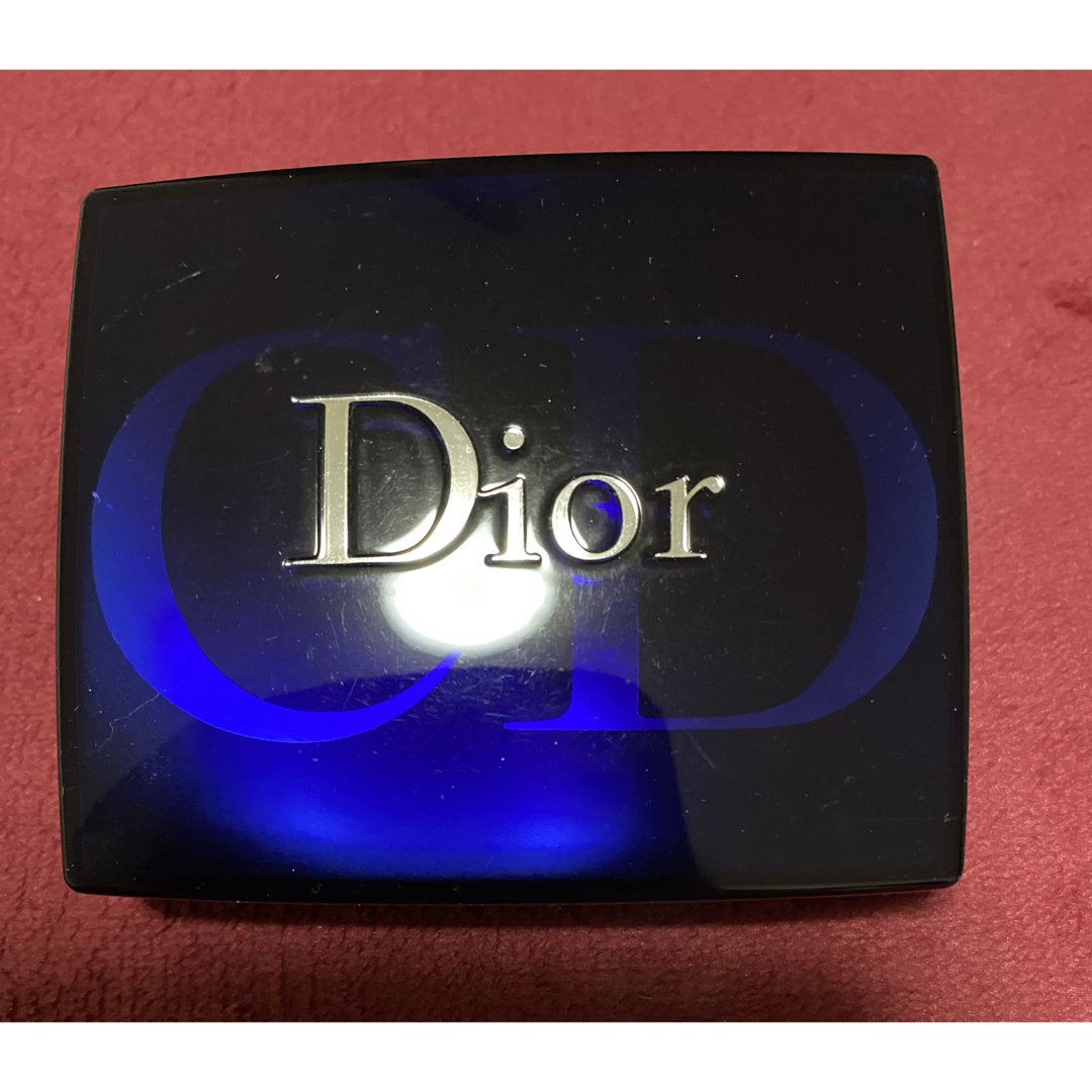 Christian Dior(クリスチャンディオール)のクリスチャンディオール5色、ピンクアイシャドー コスメ/美容のベースメイク/化粧品(アイシャドウ)の商品写真