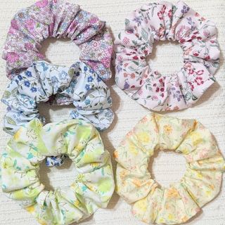 Q5個セットシュシュハンドメイド(ヘアアクセサリー)