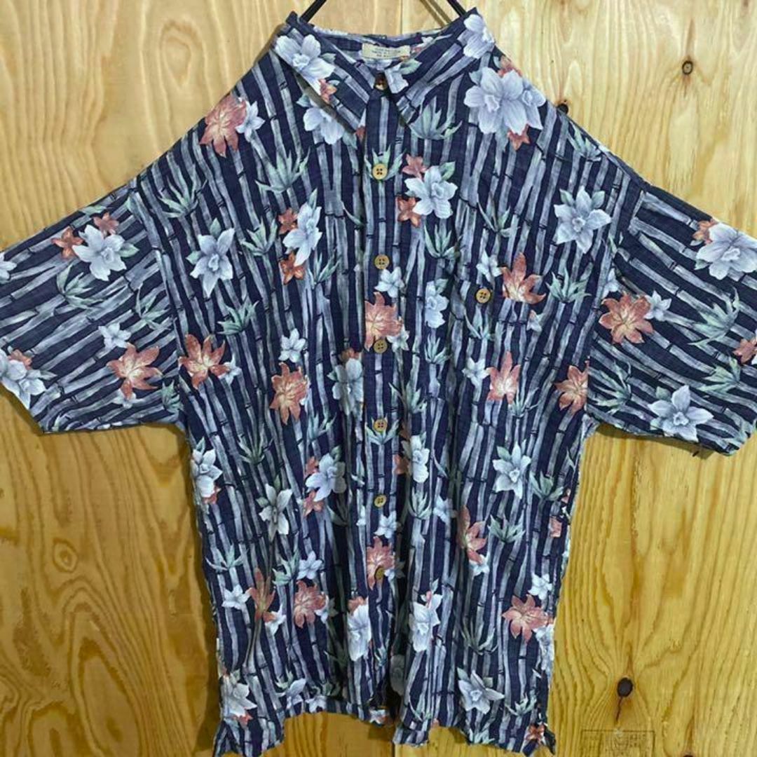 USA古着 90s ブラック グレー 半袖 アロハ シャツ 総柄 柄シャツ 花柄 メンズのトップス(シャツ)の商品写真