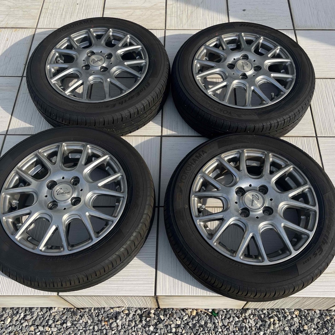 ヨコハマ(ヨコハマ)の夏用タイヤ　ヨコハマ　155/65R14 自動車/バイクの自動車(タイヤ・ホイールセット)の商品写真