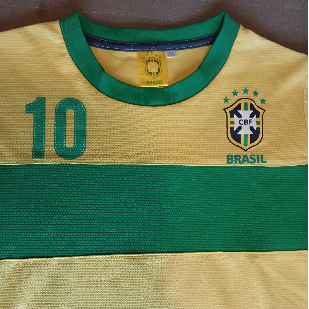 BRASIL  サッカーTシャツ150 スポーツ/アウトドアのサッカー/フットサル(ウェア)の商品写真