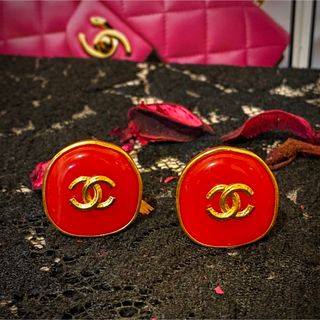 シャネル(CHANEL)の希少90'S VINTAGE CHANEL イヤリング ココ カラーストーン 赤(イヤリング)