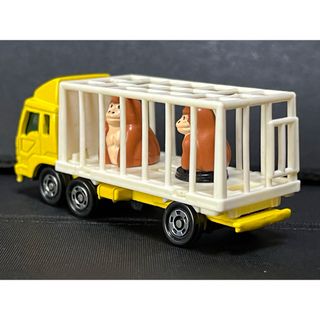 Takara Tomy - トミカ 108 三菱ふそう 動物運搬車 ゴリラ