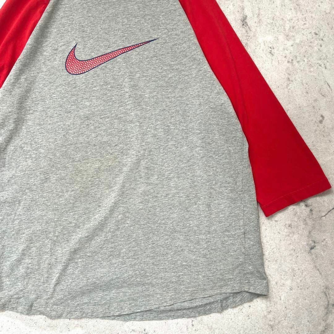 NIKE(ナイキ)の【ナイキ】XL ラグランスリーブ ベースボール Tシャツ グレー赤 nike メンズのトップス(Tシャツ/カットソー(半袖/袖なし))の商品写真