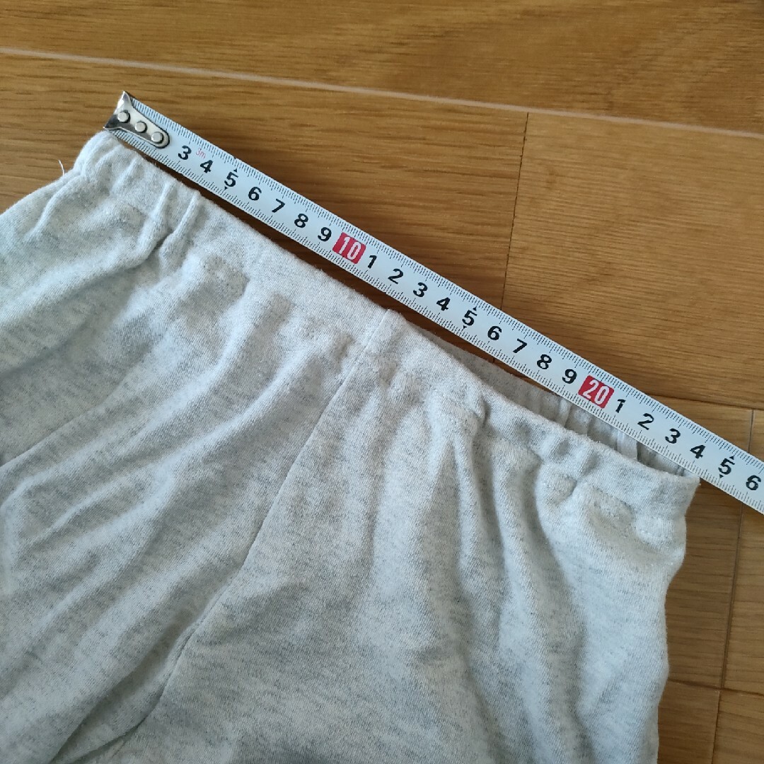 パジャマ　130 キッズ/ベビー/マタニティのキッズ服男の子用(90cm~)(パジャマ)の商品写真