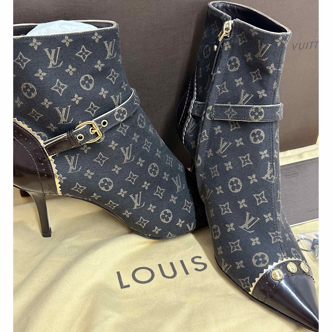 LOUIS VUITTON(ルイヴィトン)のLouis Vuitton  レディースの靴/シューズ(ハイヒール/パンプス)の商品写真