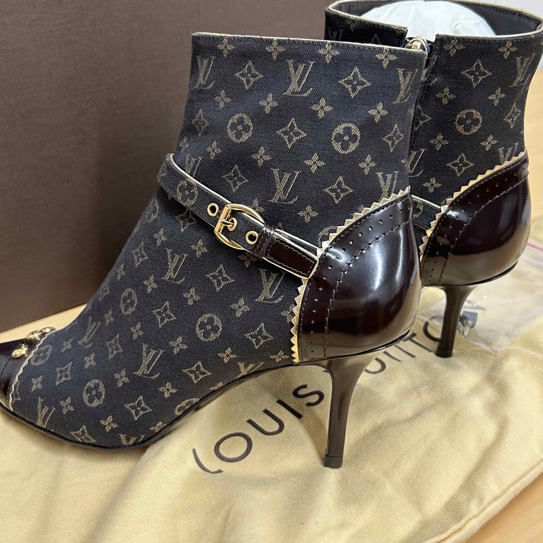 LOUIS VUITTON(ルイヴィトン)のLouis Vuitton  レディースの靴/シューズ(ハイヒール/パンプス)の商品写真