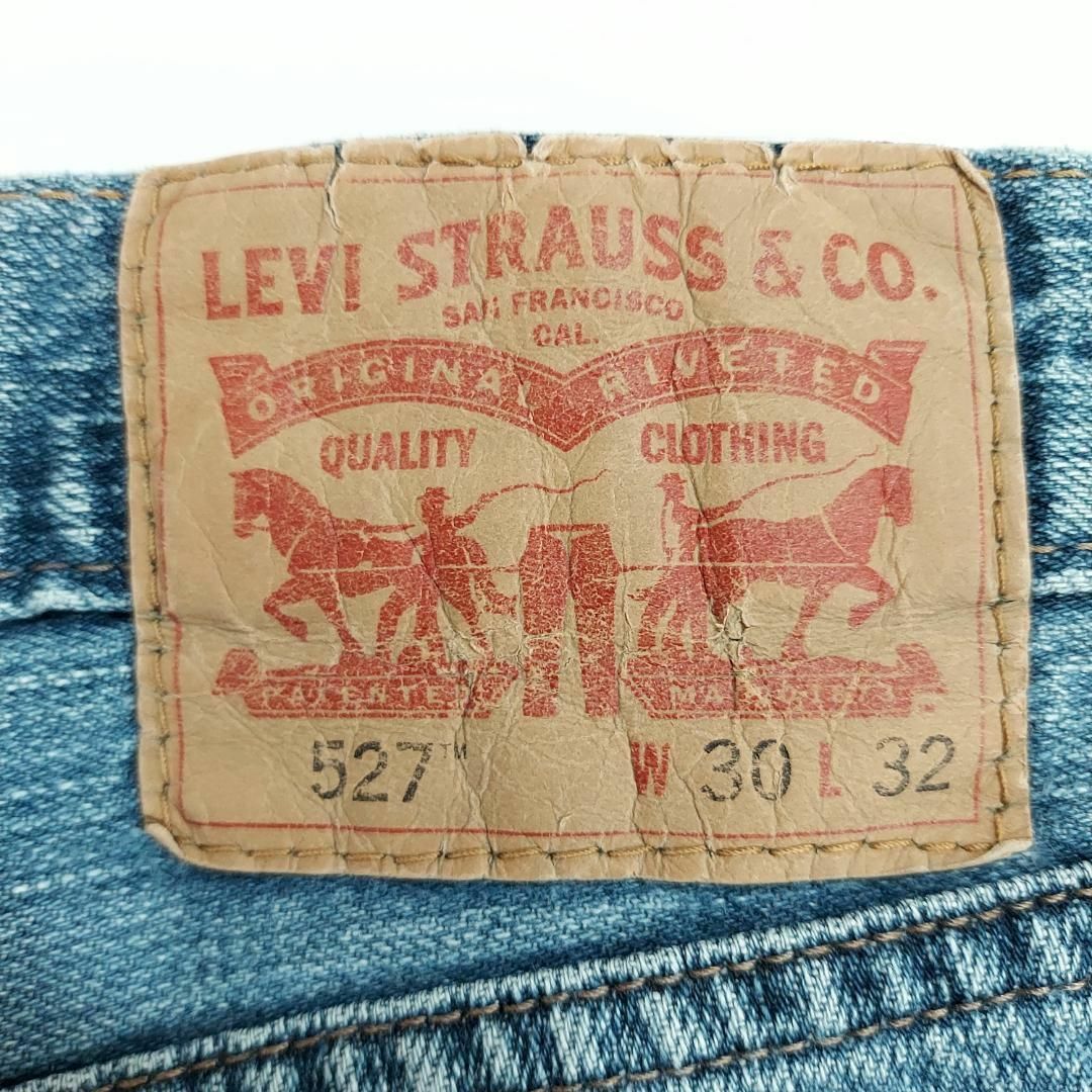 Levi's(リーバイス)のリーバイス527 Levis W30 ブルーデニム 青 ブーツカット 8503 メンズのパンツ(デニム/ジーンズ)の商品写真