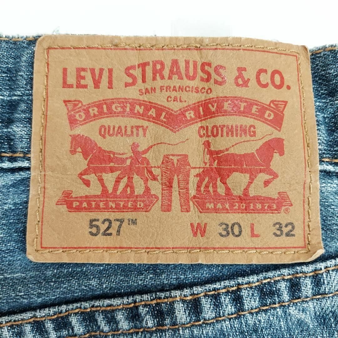 Levi's(リーバイス)のリーバイス527 Levis W30 ブルーデニム 青 ブーツカット 8504 メンズのパンツ(デニム/ジーンズ)の商品写真