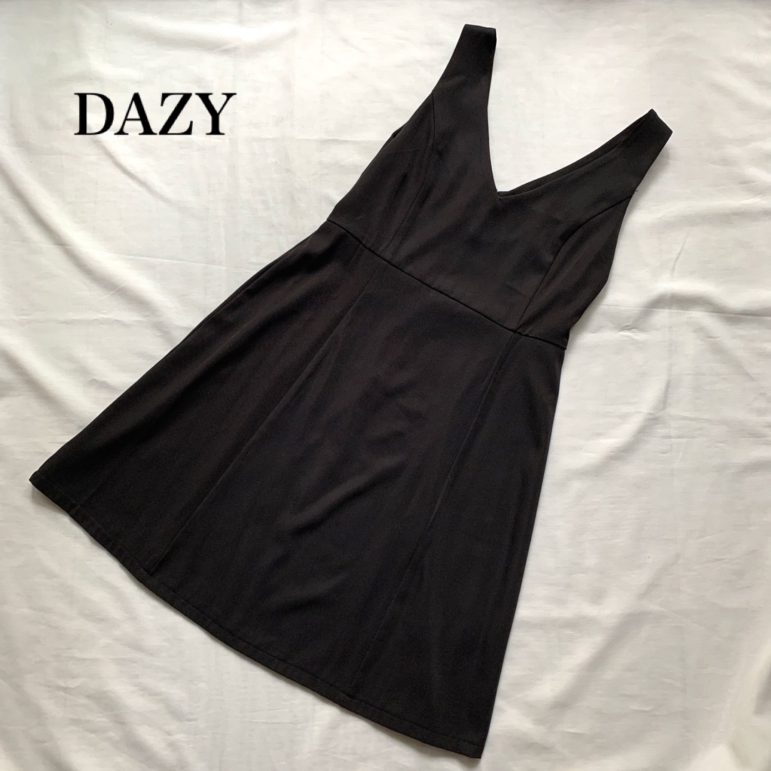 SHEIN(シーイン)のSHEIN ♡ DAZY ミニワンピース　ブラック　M  レディースのワンピース(ミニワンピース)の商品写真