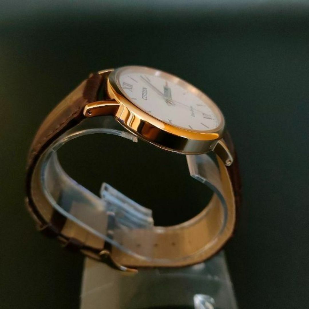 CITIZEN(シチズン)の美品【稼働品】CITIZEN　シチズン　E101　エコドライブ　メンズ時計　革 メンズの時計(腕時計(アナログ))の商品写真