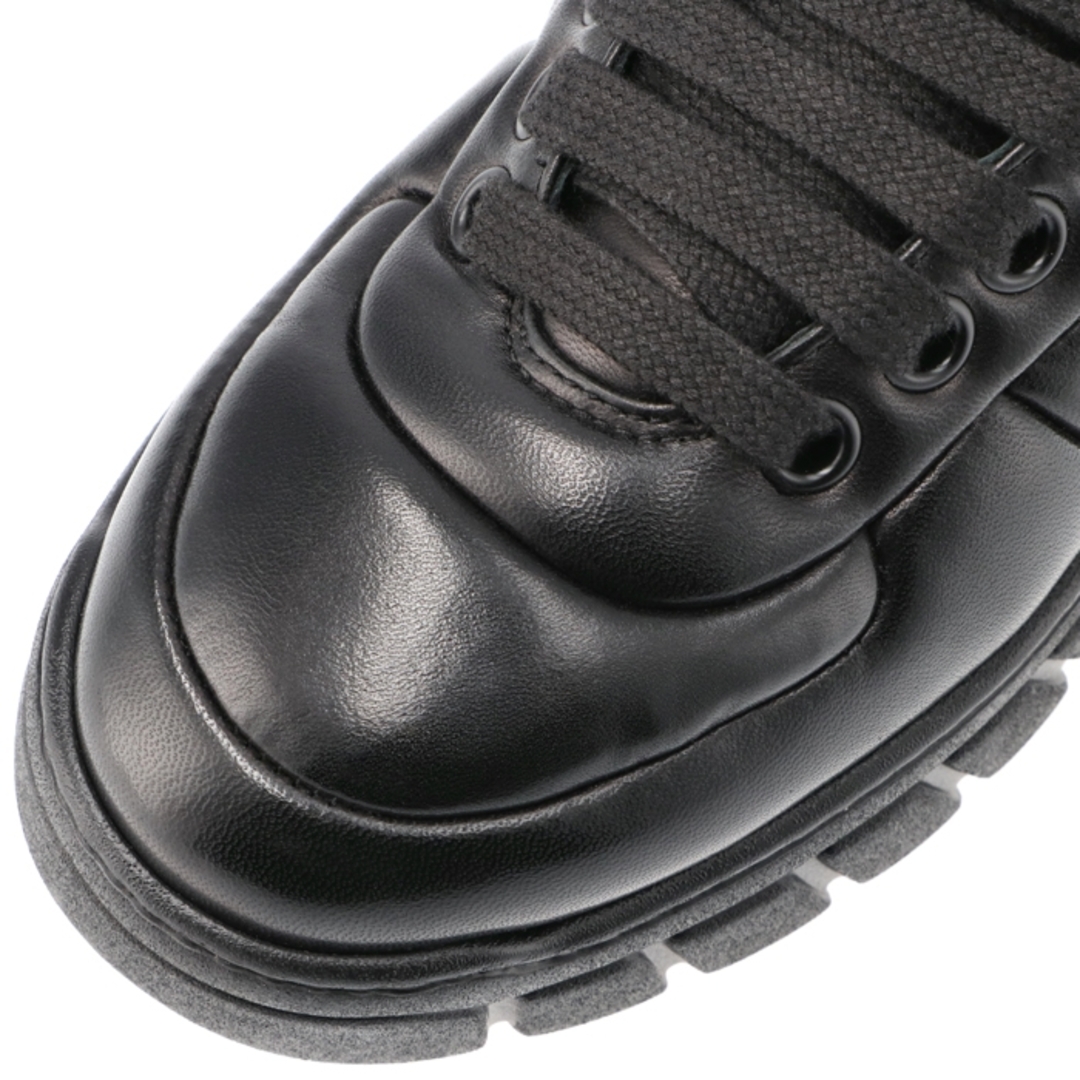 PRADA - プラダ PRADA スニーカー パデッドレザー 三角ロゴ PRADA - プラダ PRADA スニーカー パデッドレザー 三角ロゴ