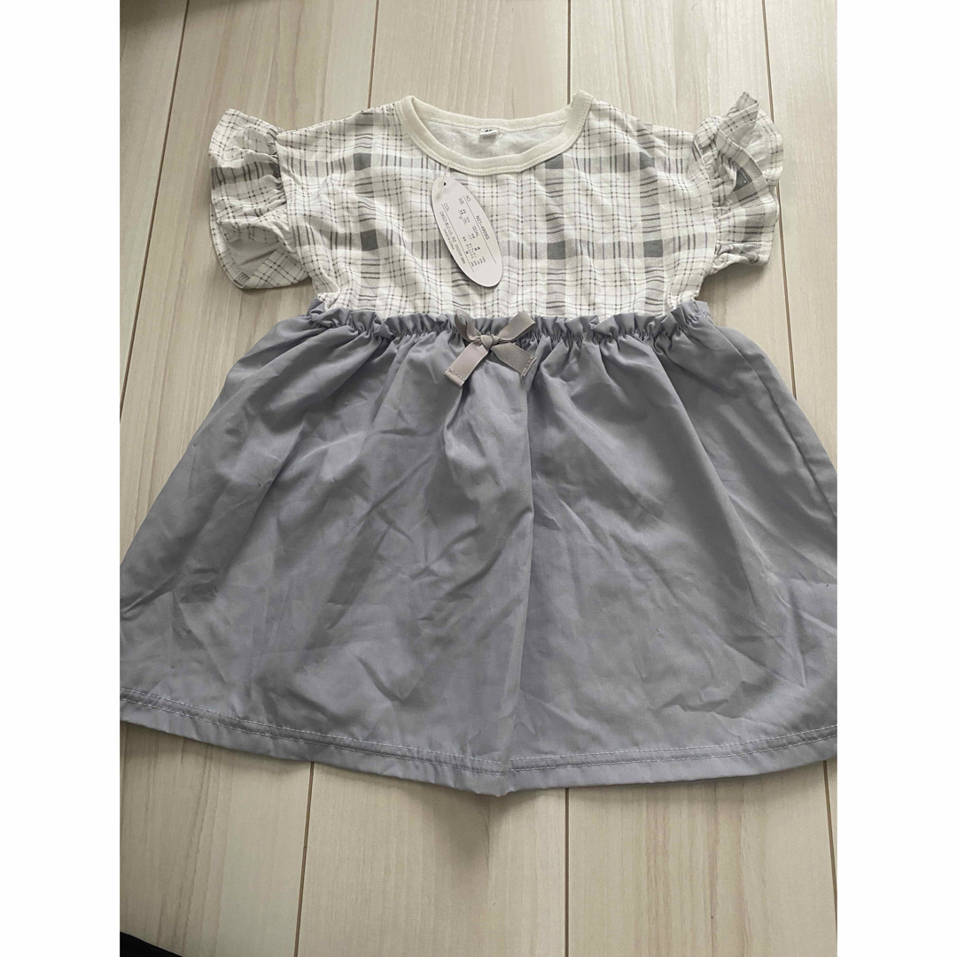 新品未使用 半袖Tシャツ 95cm キッズ/ベビー/マタニティのキッズ服女の子用(90cm~)(Tシャツ/カットソー)の商品写真