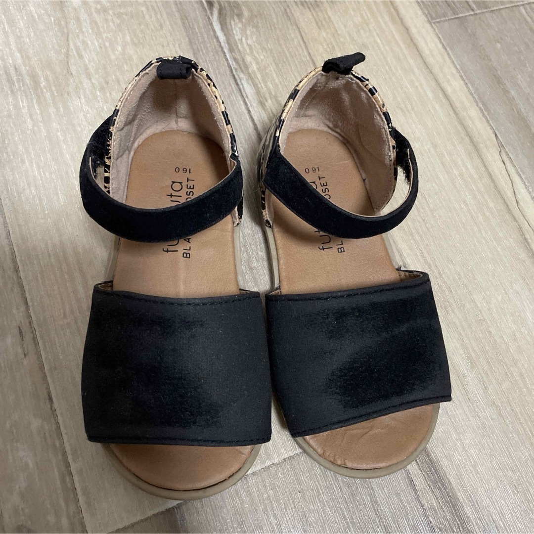 futafuta(フタフタ)のキッズサンダル　女の子　16センチ キッズ/ベビー/マタニティのキッズ靴/シューズ(15cm~)(サンダル)の商品写真