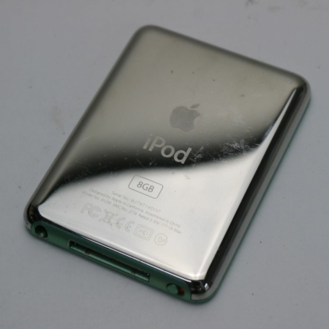 iPod(アイポッド)のiPOD nano 第3世代 8GB グリーン  M555 スマホ/家電/カメラのオーディオ機器(ポータブルプレーヤー)の商品写真