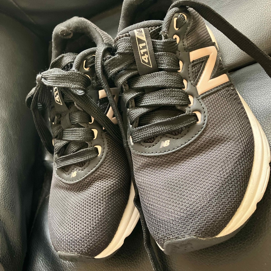 New Balance(ニューバランス)のお値下げ❣️ニューバランス　23.５㎝BLACK レディースの靴/シューズ(スニーカー)の商品写真