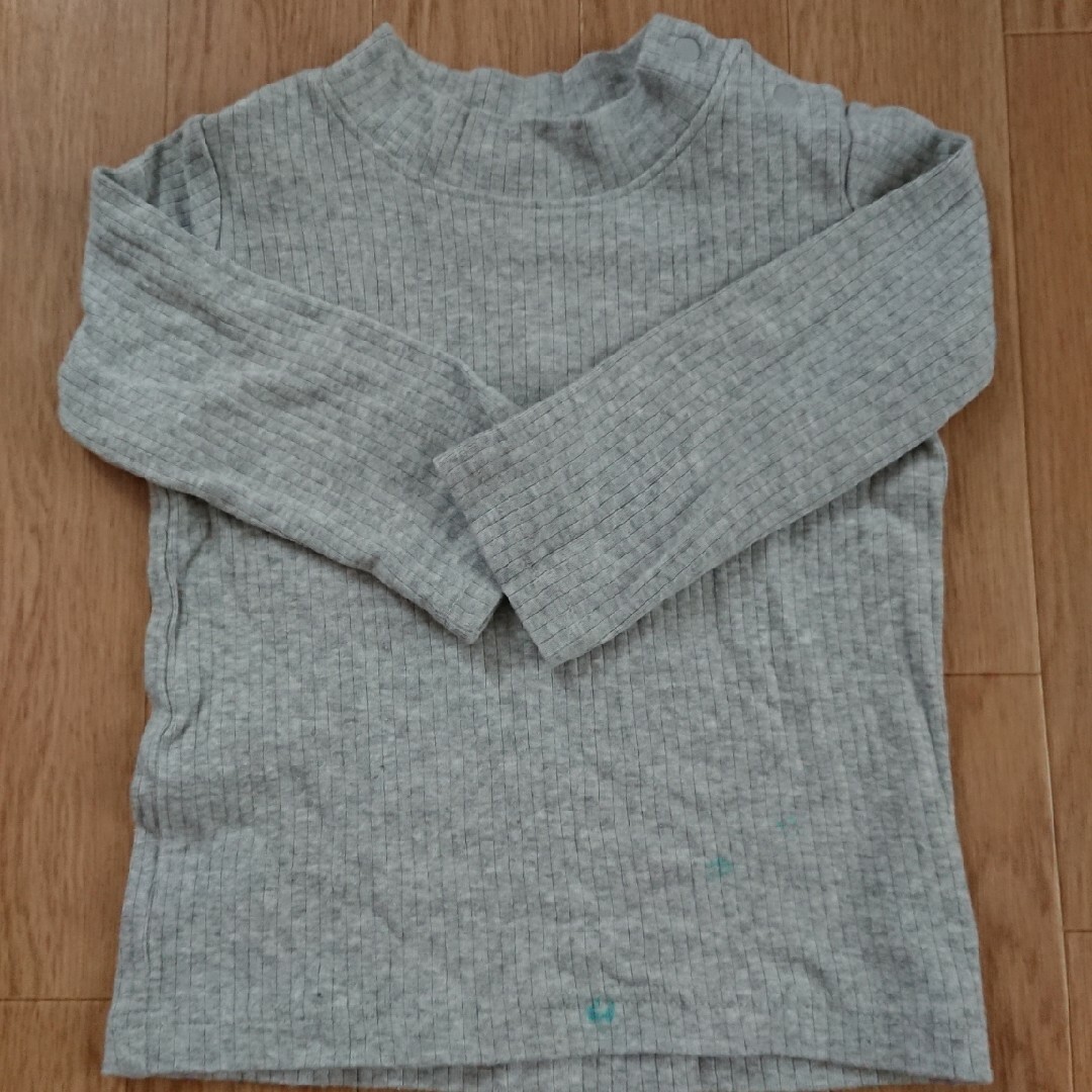 UNIQLO(ユニクロ)のTシャツ80cm キッズ/ベビー/マタニティのベビー服(~85cm)(シャツ/カットソー)の商品写真