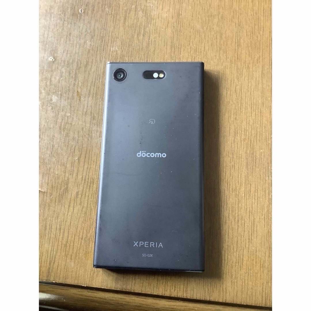 Xperia(エクスペリア)のSONY Xperia XZ1 Compact SO-02K Black スマホ/家電/カメラのスマートフォン/携帯電話(スマートフォン本体)の商品写真