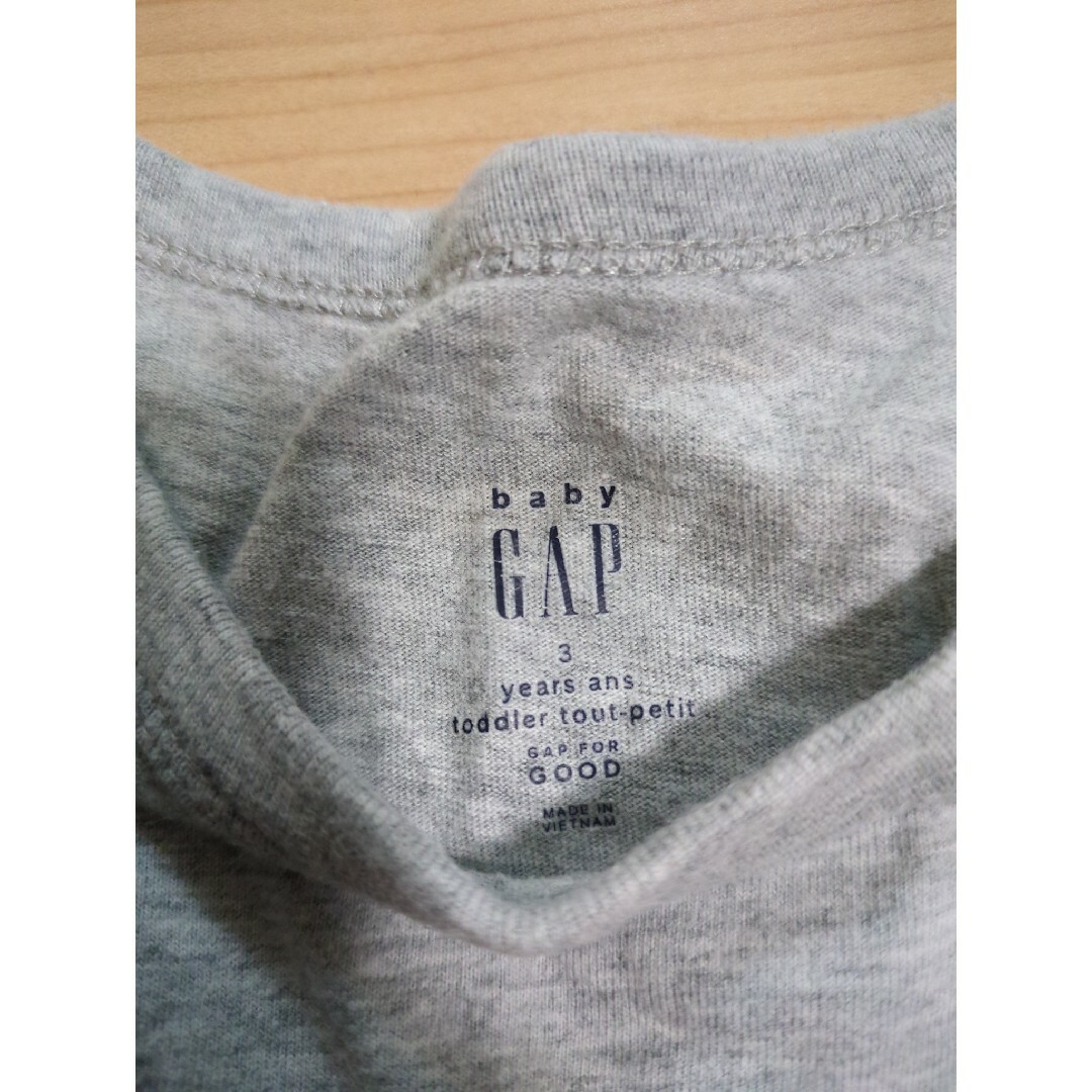 GAP Kids(ギャップキッズ)のGAP 90cm 100cm 3years 働く車 ロングTシャツ キッズ/ベビー/マタニティのキッズ服男の子用(90cm~)(Tシャツ/カットソー)の商品写真