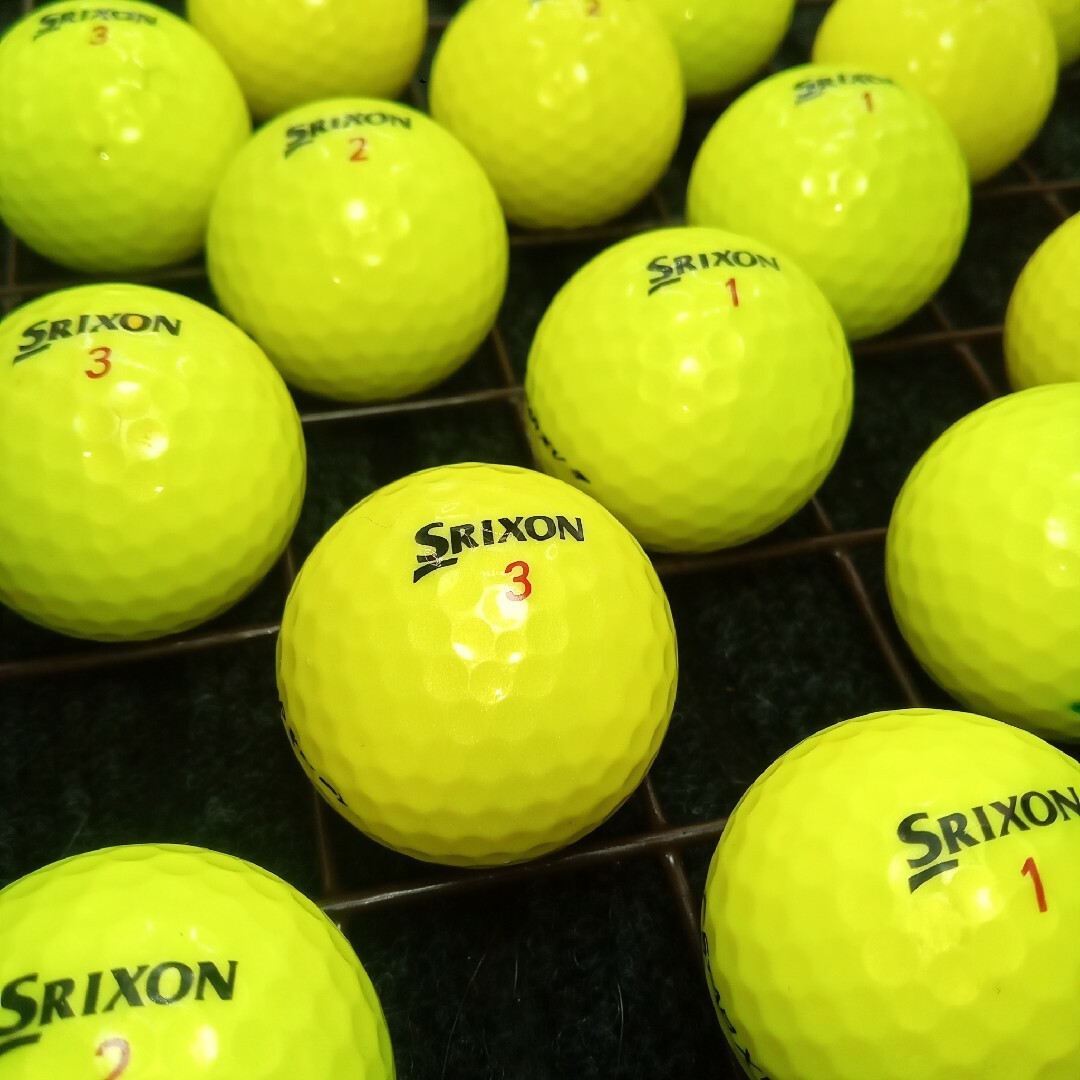 Srixon(スリクソン)のスリクソン Z-STARxv (18球AB) ロストボール スポーツ/アウトドアのゴルフ(その他)の商品写真