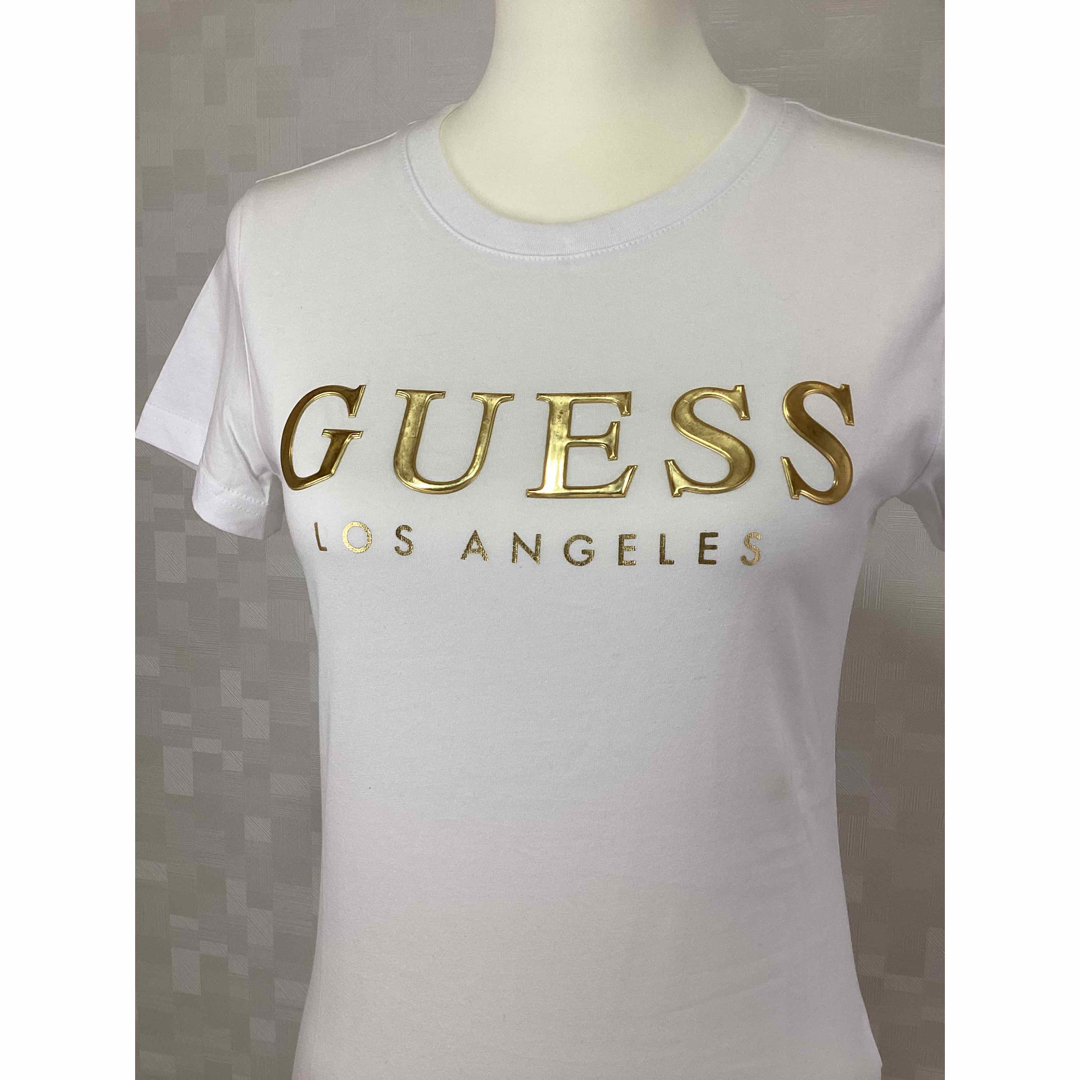 GUESS(ゲス)の★新品未使用タグ付き★　定価4290円　GUESS   ゲス　Tシャツ レディースのトップス(Tシャツ(半袖/袖なし))の商品写真