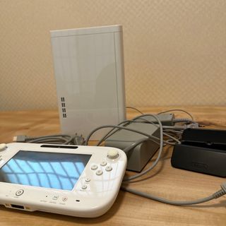 ウィーユー(Wii U)のWiiU(家庭用ゲーム機本体)