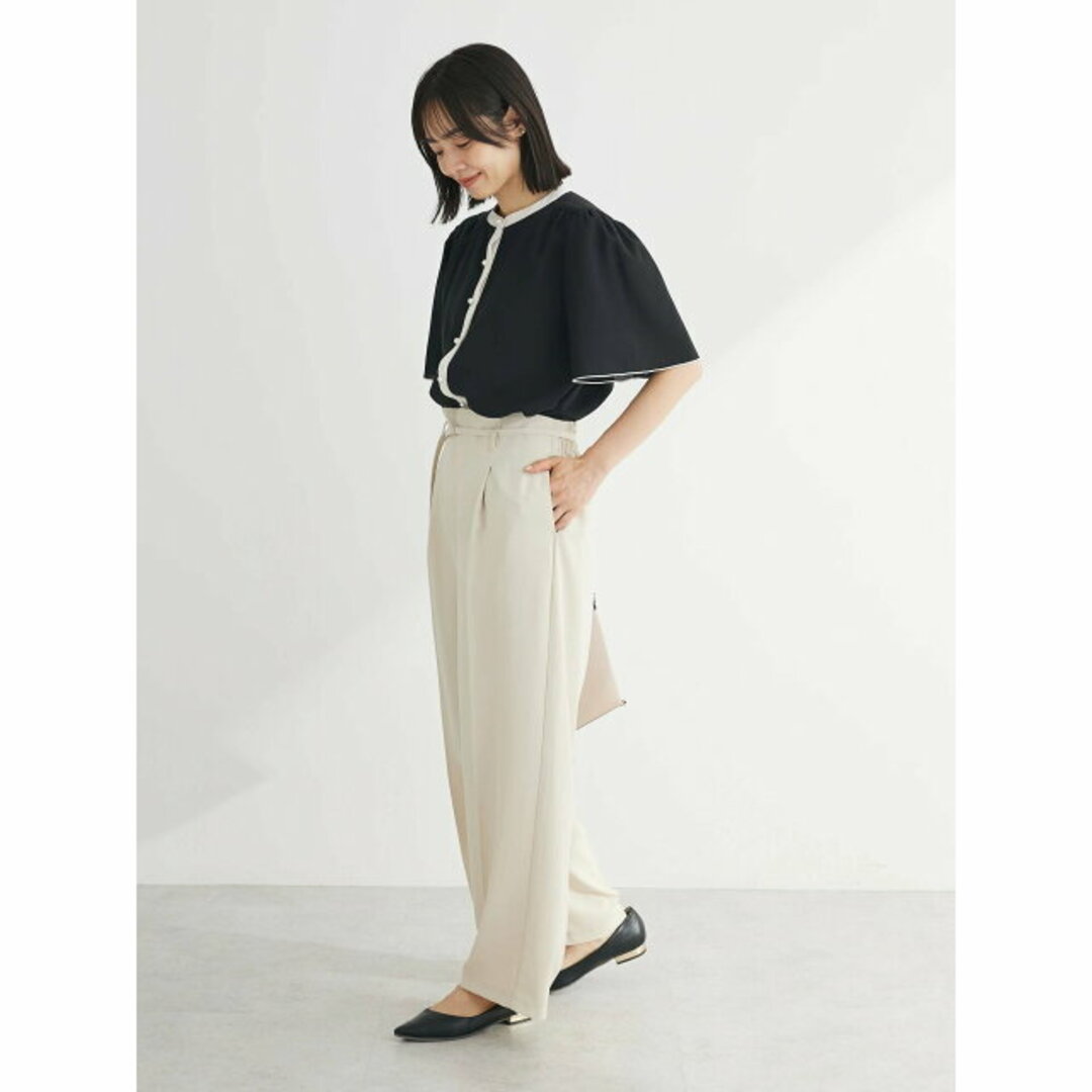 green parks(グリーンパークス)の【ブラック】【F】ELENCARE DUE バイカラーブラウス 24SS/ノーカラー/半袖/レディース/オフィスカジュアル/通勤 レディースのトップス(シャツ/ブラウス(長袖/七分))の商品写真