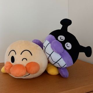 アンパンマン　ばいきんまん　ねそべりポーズ　ぬいぐるみ