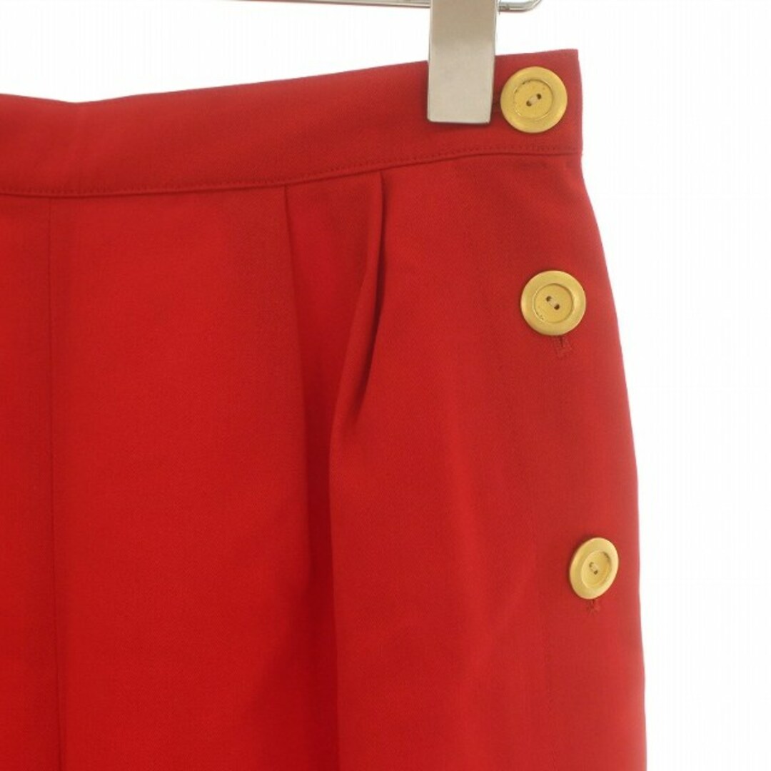 フォクシー ブティック キュロット ショートパンツ 金ボタン 40 M 赤 レディースのパンツ(キュロット)の商品写真
