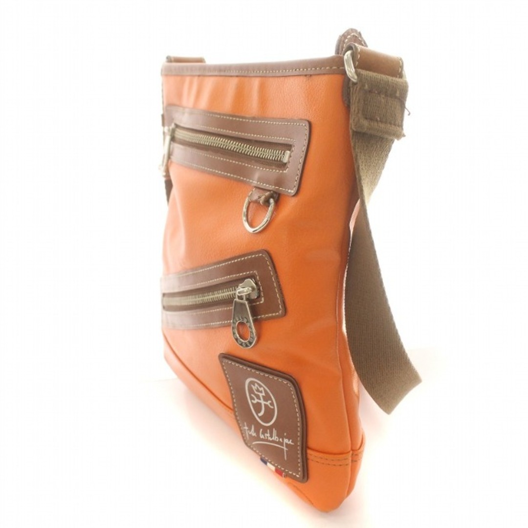 CASTELBAJAC(カステルバジャック)のCASTELBAJAC ショルダーバッグ ダース 縦型 レザー オレンジ メンズのバッグ(ショルダーバッグ)の商品写真