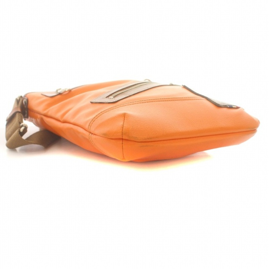 CASTELBAJAC(カステルバジャック)のCASTELBAJAC ショルダーバッグ ダース 縦型 レザー オレンジ メンズのバッグ(ショルダーバッグ)の商品写真