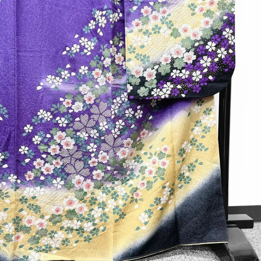 振袖セット　襦袢　金駒刺繍　梅地紋　パープル　紫色地　桜模様　着物　034w レディースの水着/浴衣(その他)の商品写真