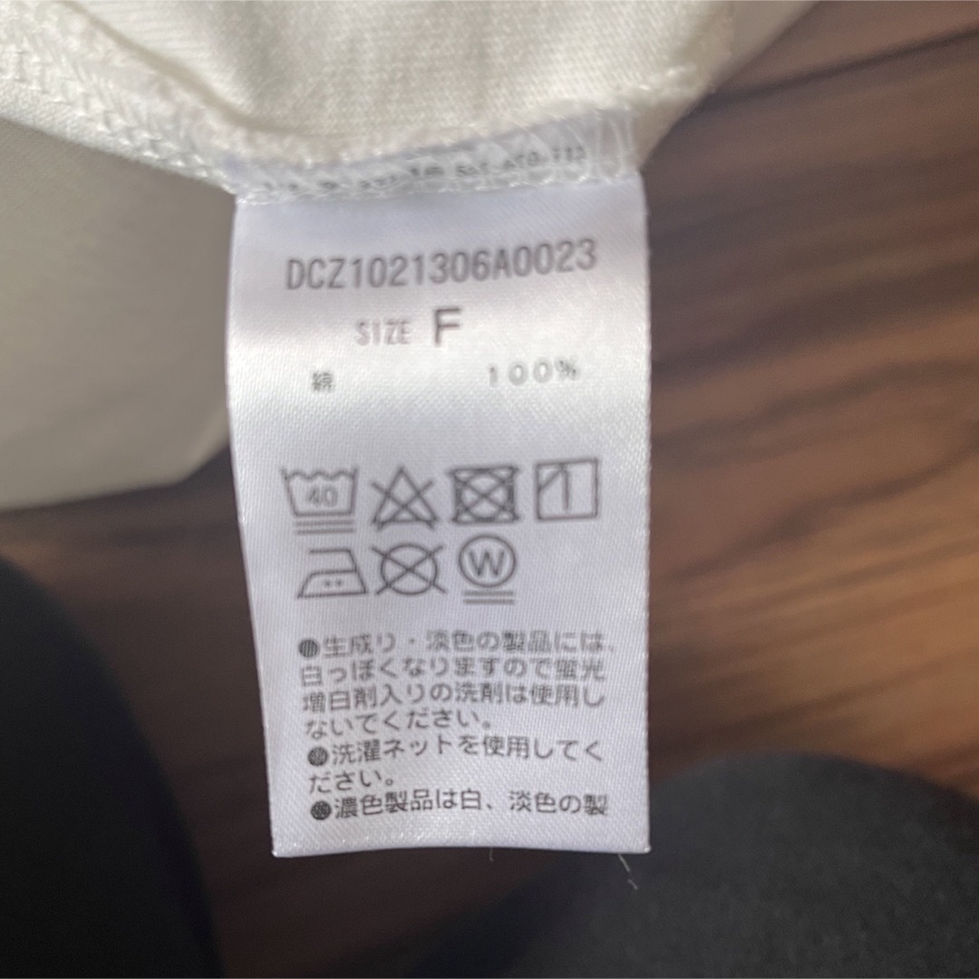 Discoat(ディスコート)のディスコート「ZOZO限定」立体プリントロゴTシャツ レディースのトップス(Tシャツ(半袖/袖なし))の商品写真