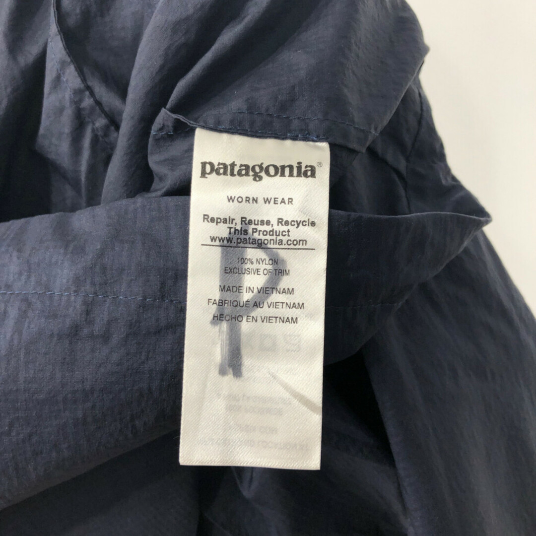 patagonia(パタゴニア)のpatagonia パタゴニア フーディニ ジャケット アウトドア パッカブル ネイビー (メンズ L) 中古 古着 Q3109 メンズのジャケット/アウター(その他)の商品写真