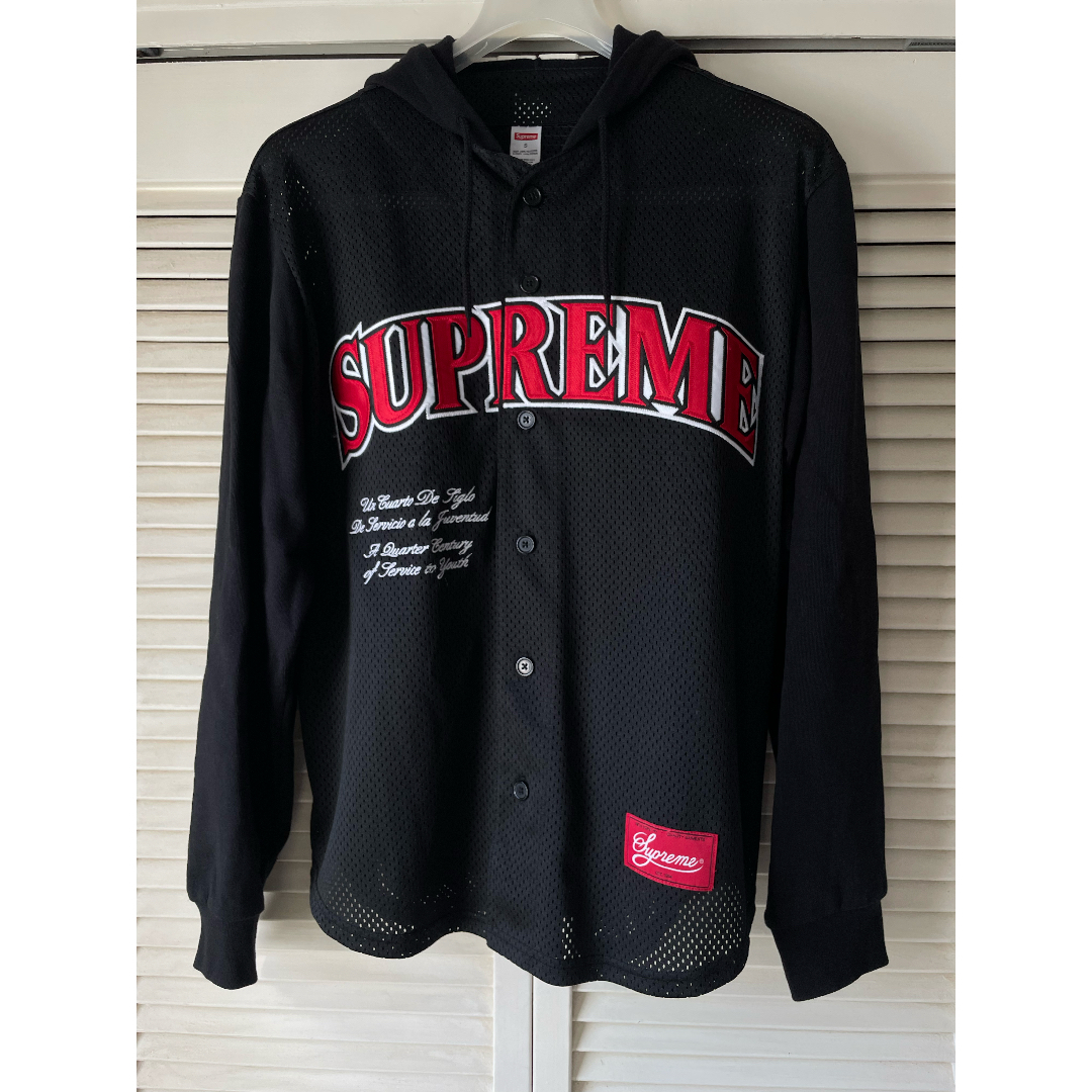 Supreme(シュプリーム)のSupreme Mesh Hooded L/S Baseball Jersey メンズのトップス(シャツ)の商品写真