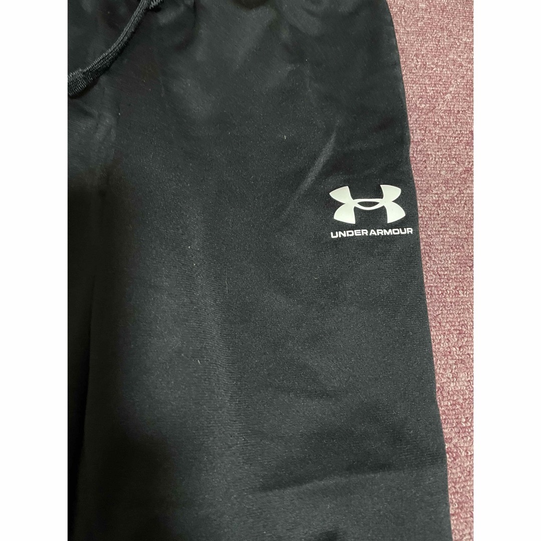 UNDER ARMOUR(アンダーアーマー)のアンダーアーマージャージ上下セット150 キッズ/ベビー/マタニティのキッズ服男の子用(90cm~)(その他)の商品写真