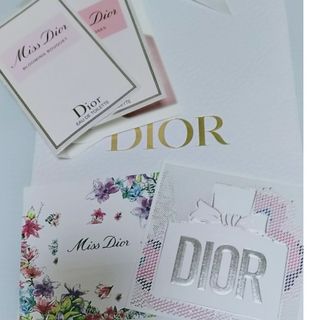 ディオール(Dior)の☆ニコ☆様ご 専用ページ[香水サンプル④]香水サンプル 2枚セット(サンプル/トライアルキット)