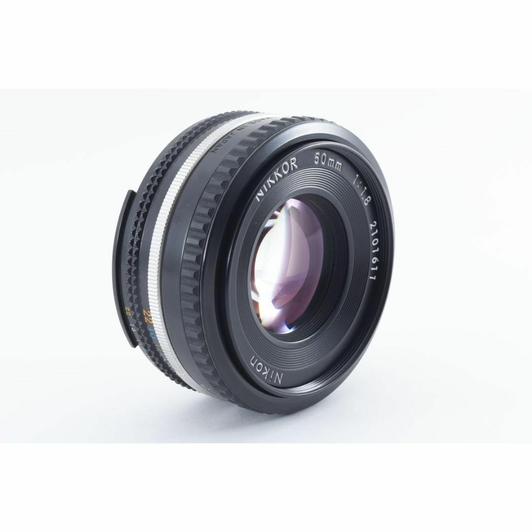 Nikon(ニコン)の新品級 ニコン AI-S 50mm f1.8 MF HR-4 フード付　A551 スマホ/家電/カメラのスマホ/家電/カメラ その他(その他)の商品写真