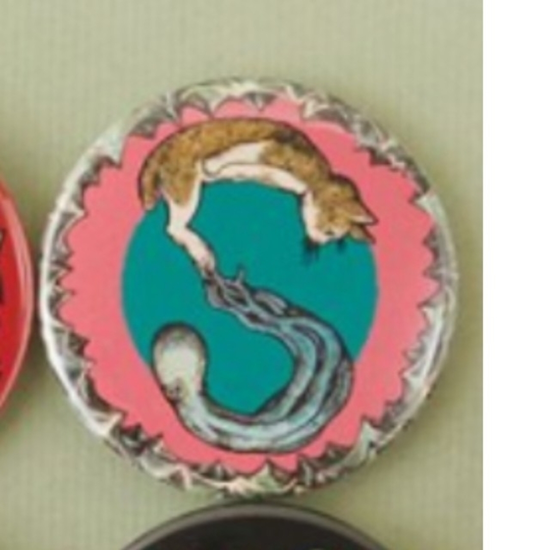 ヒグチユウコ(ヒグチユウコ)のヒグチユウコ 缶バッジ キャンディ S 食品/飲料/酒の食品(菓子/デザート)の商品写真