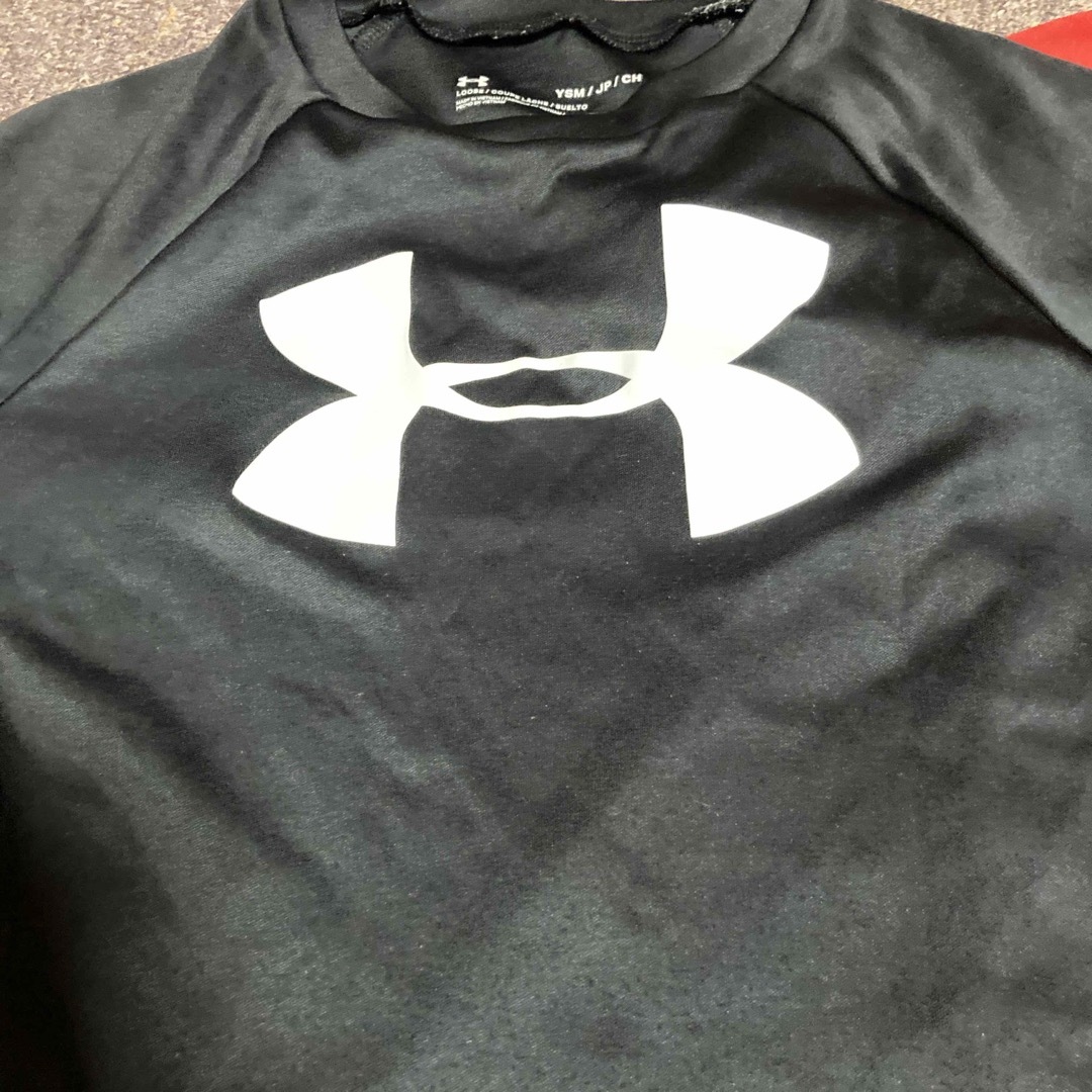 UNDER ARMOUR(アンダーアーマー)のアンダーアーマー/ キッズTシャツ2点 キッズ/ベビー/マタニティのキッズ服男の子用(90cm~)(Tシャツ/カットソー)の商品写真