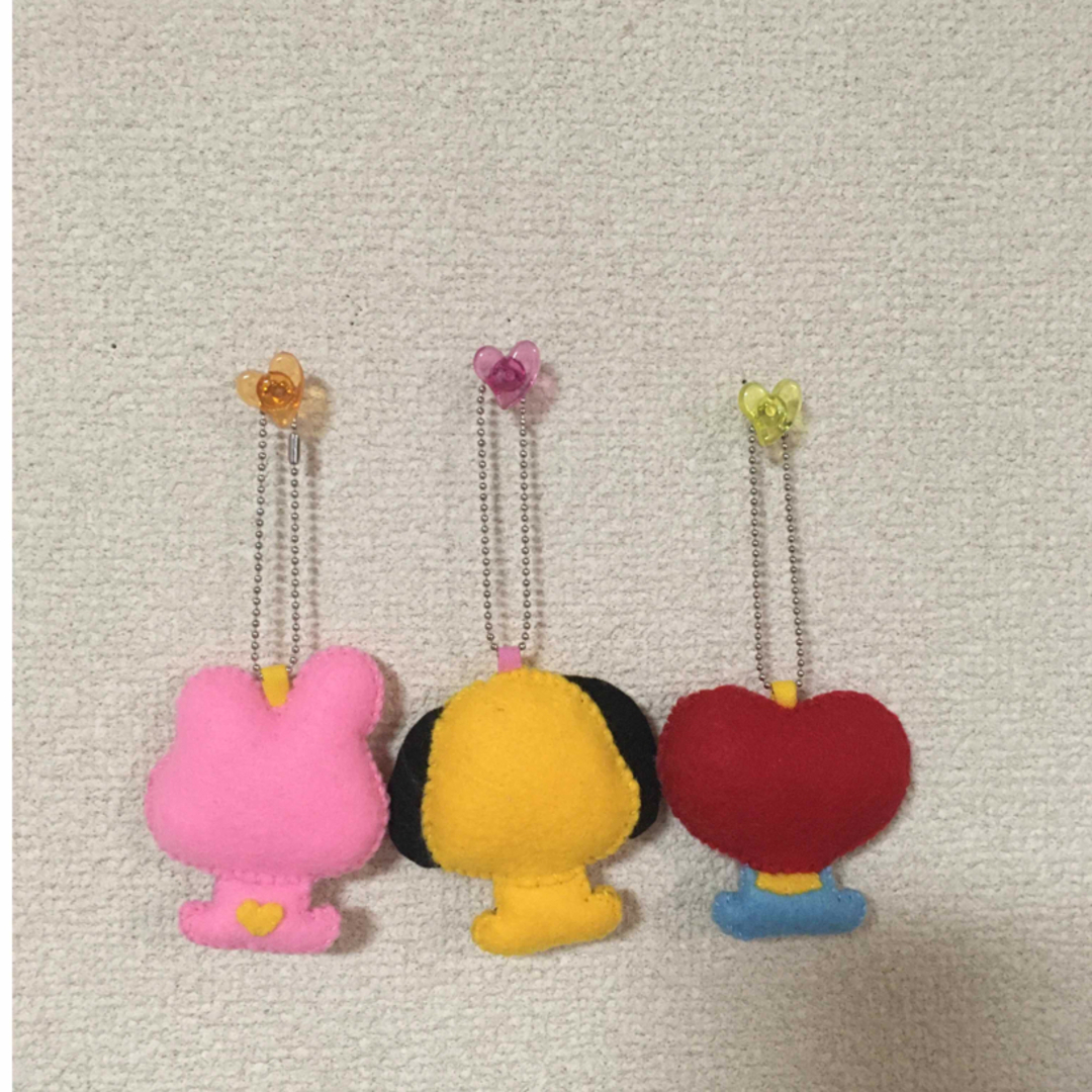 bt21 ぬいぐるみキーホルダー　COOKY CHIMMY TATA ハンドメイドのぬいぐるみ/人形(ぬいぐるみ)の商品写真