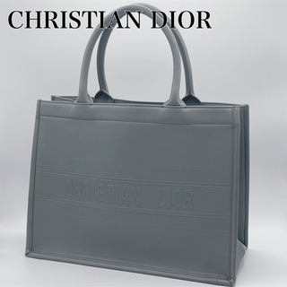 クリスチャンディオール(Christian Dior)のクリスチャンディオール　DIOR ブックトート　レザーミディアム(ハンドバッグ)