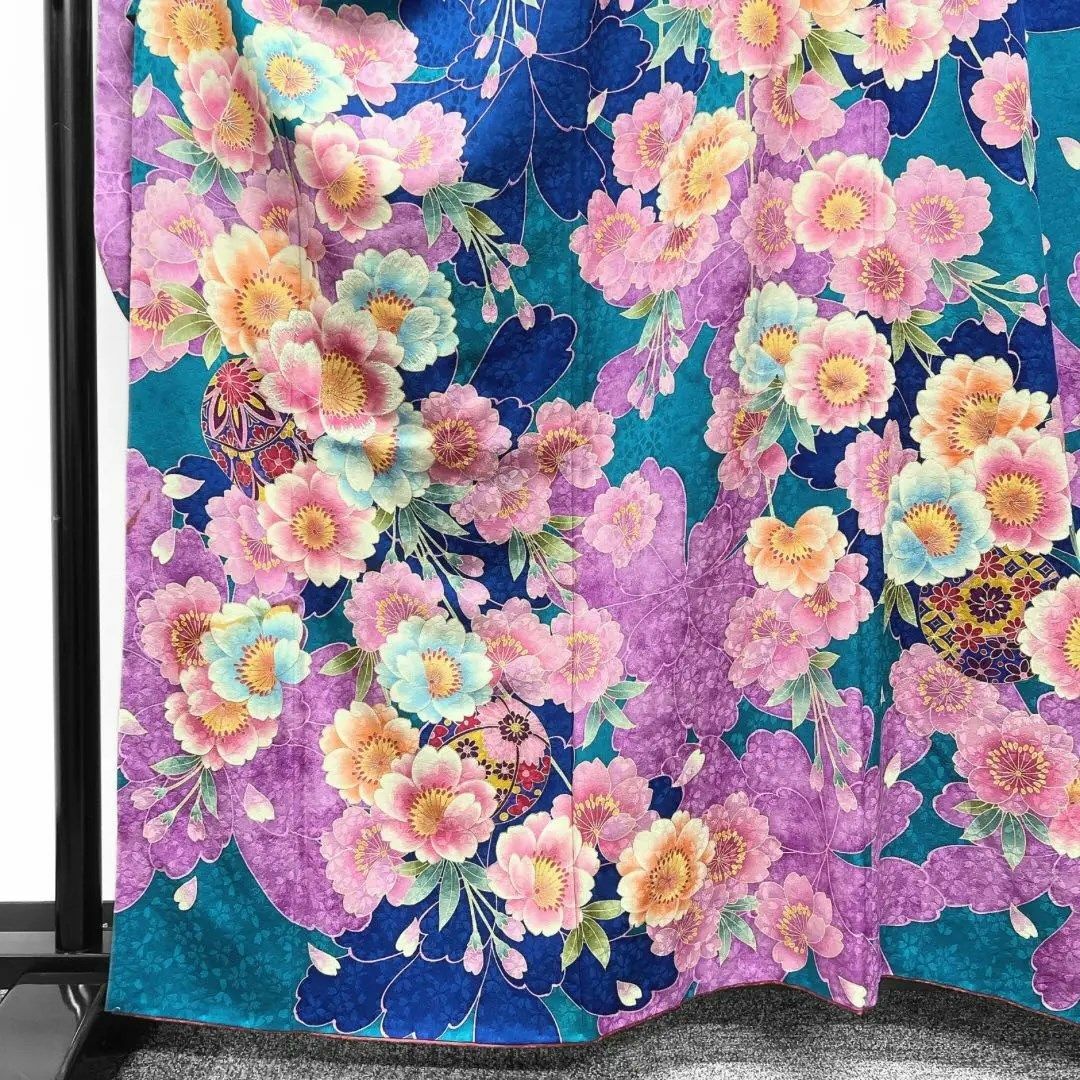振袖 刺繍 銀通し 花 枝垂れ桜 晴れの日 ブラック系 着物 043w d 振袖 刺繍 銀通し 花 枝垂れ桜 晴れの日 ブラック系 着物 043w d