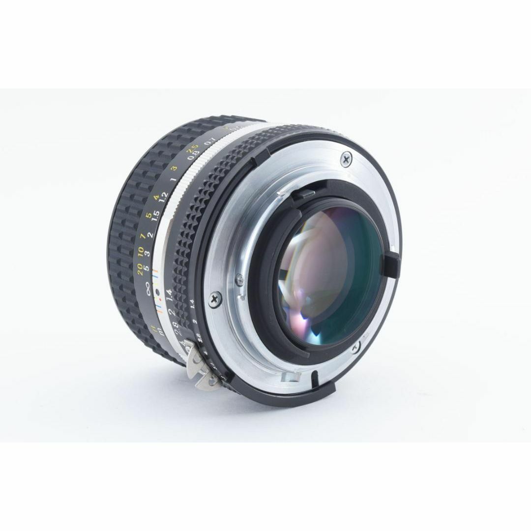 Nikon(ニコン)の新品級 NIKON AI-S NIKKOR 50mm f1.4 MF C695 スマホ/家電/カメラのスマホ/家電/カメラ その他(その他)の商品写真